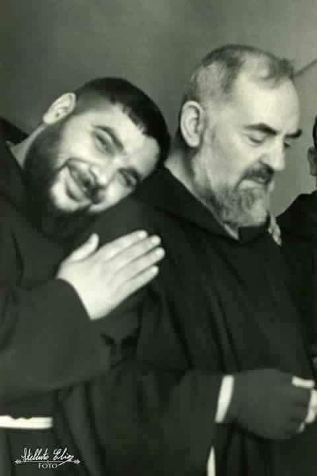 Padre Pio immagini da mandare su WhatsApp 8250